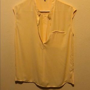 Sleeveless dress top